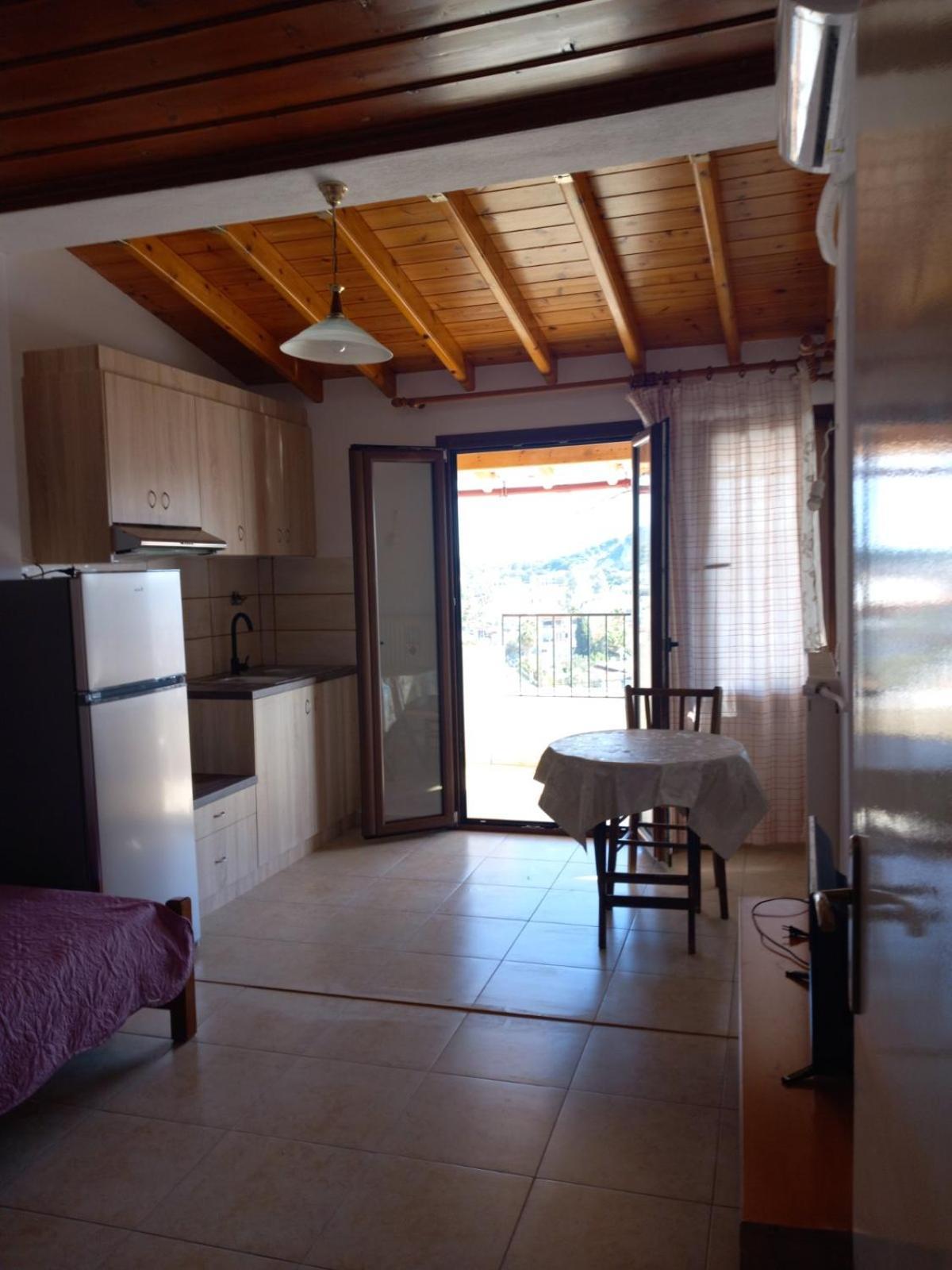 Katerinas Apartmens Skiathos Town Exterior foto