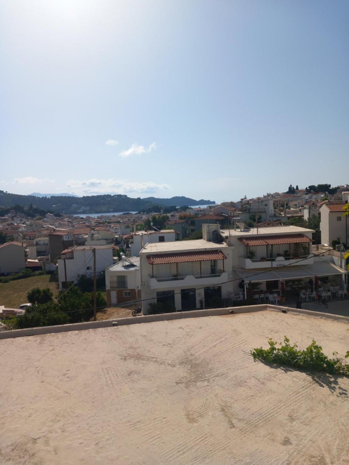 Katerinas Apartmens Skiathos Town Exterior foto