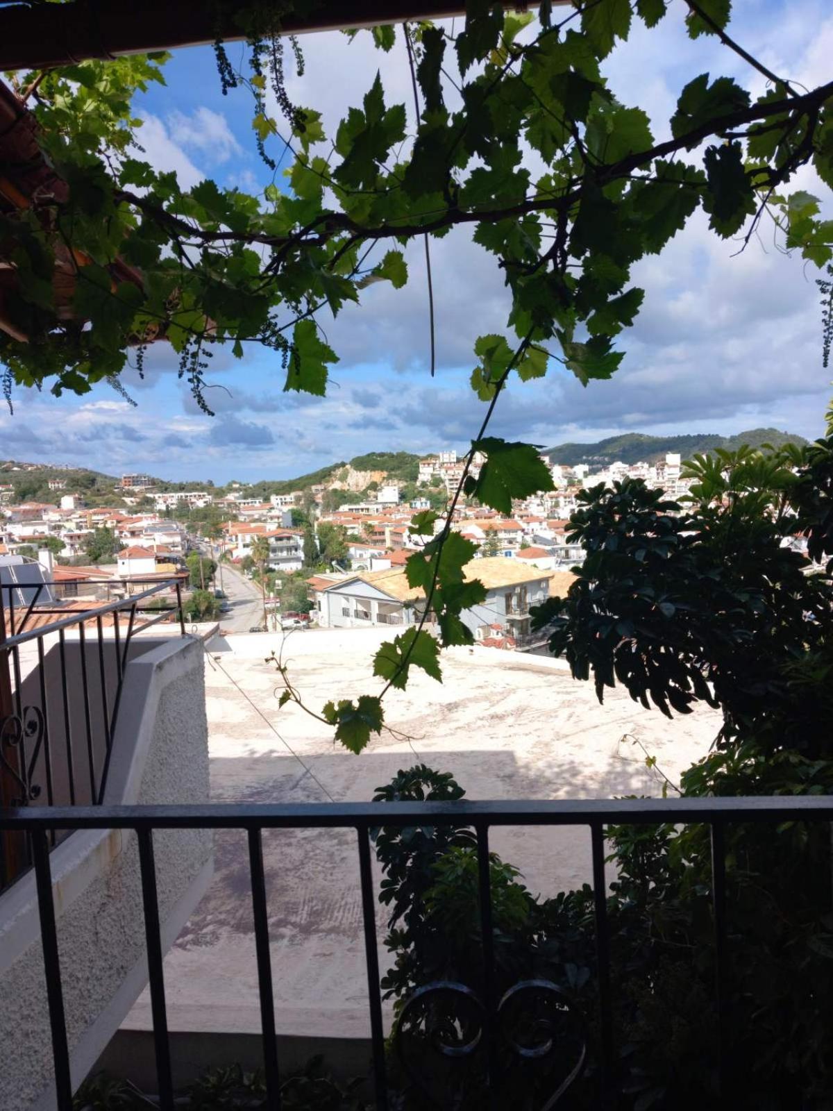 Katerinas Apartmens Skiathos Town Exterior foto