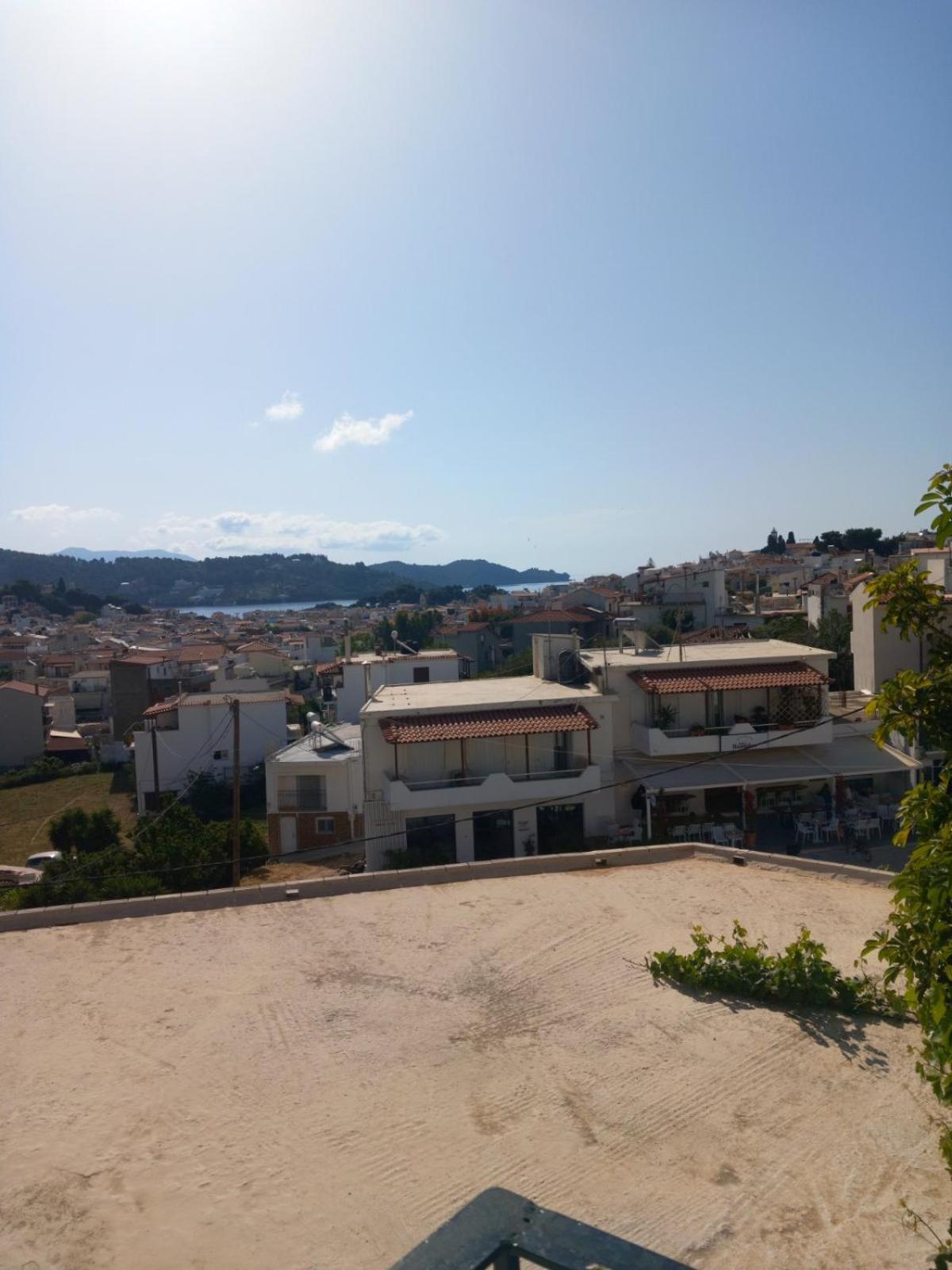 Katerinas Apartmens Skiathos Town Exterior foto