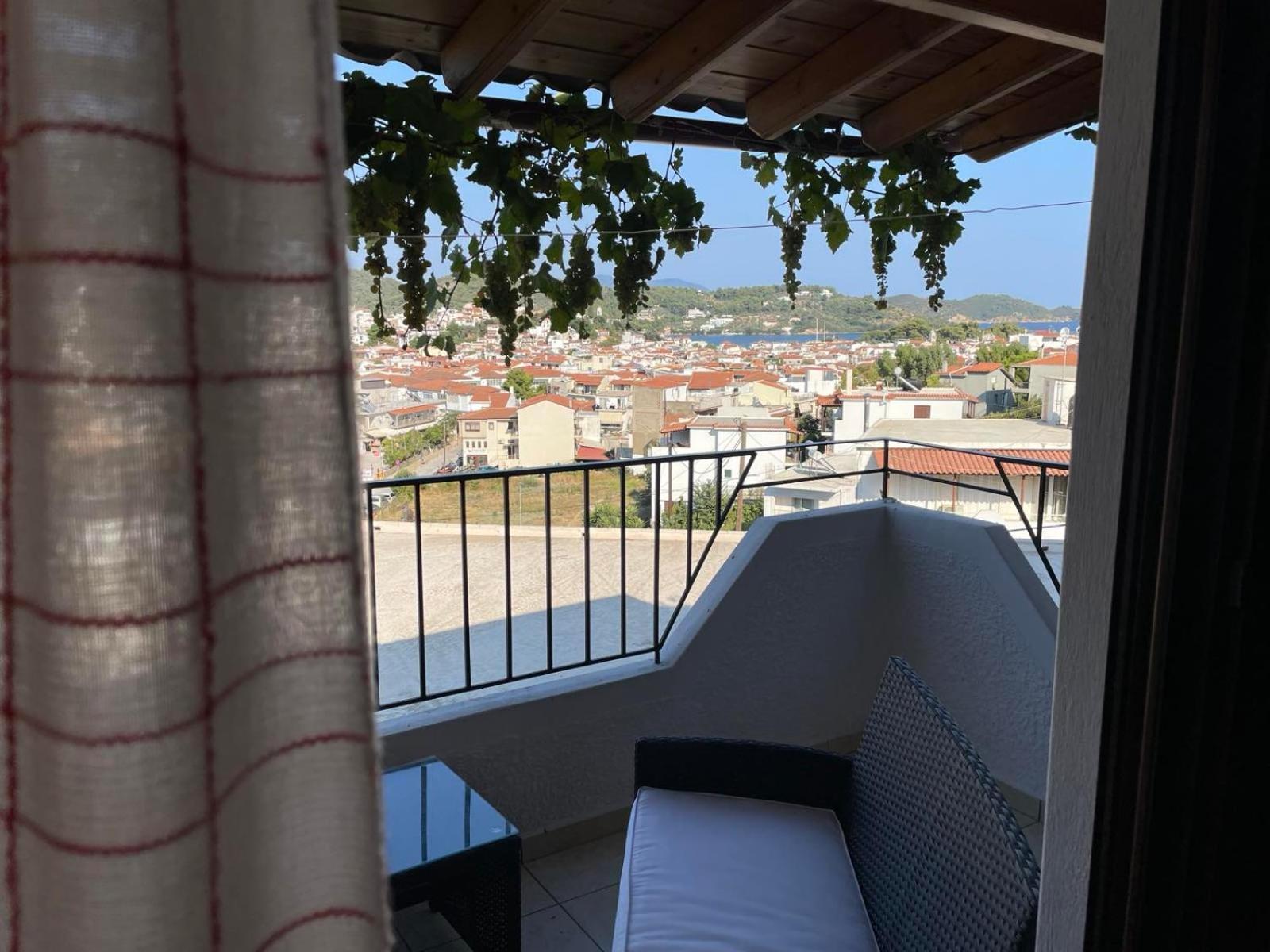 Katerinas Apartmens Skiathos Town Exterior foto