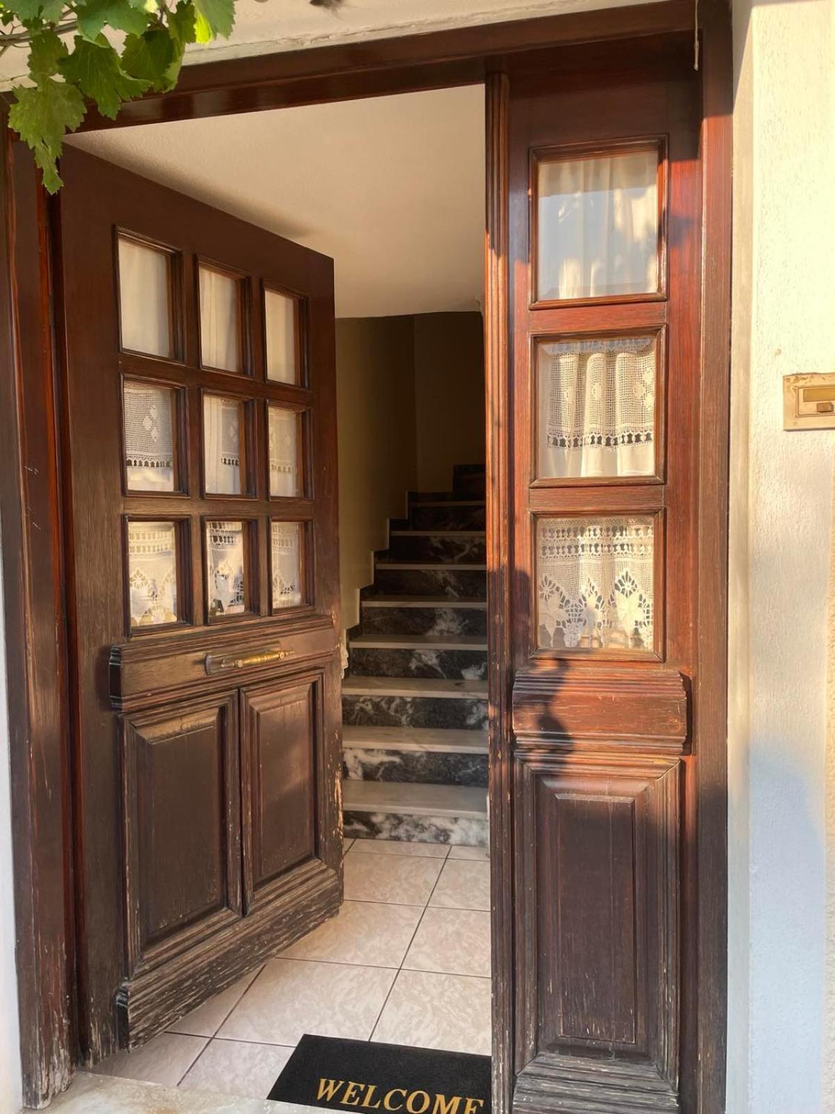 Katerinas Apartmens Skiathos Town Exterior foto