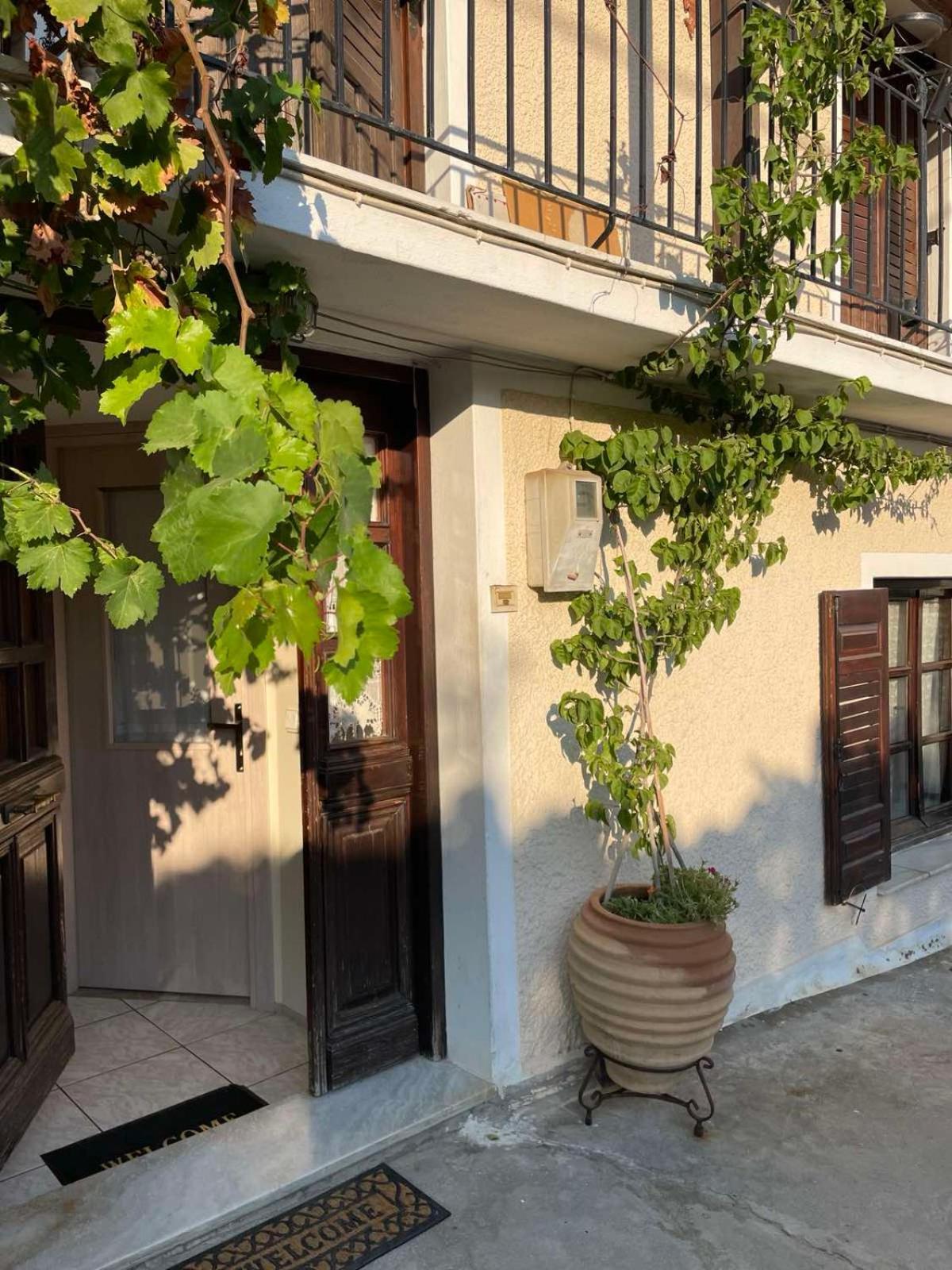 Katerinas Apartmens Skiathos Town Exterior foto